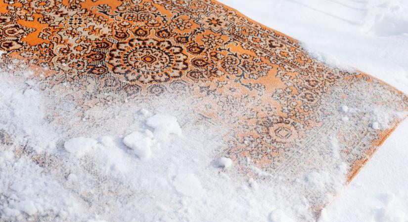 Szőnyegtisztítás tisztítószer nélkül, otthon – így csináld