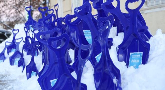 Így oldották meg a szánkóhiányt a II. kerületben