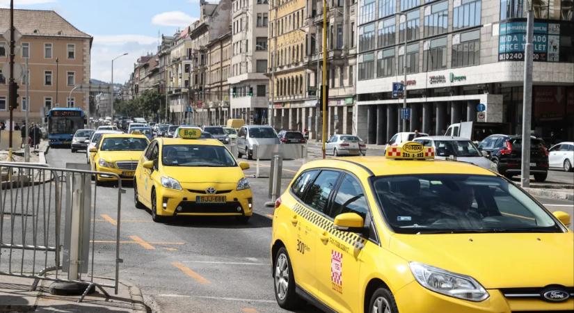 Brutális befektetés lesz: a Főtaxi már az önvezető taxikra készül
