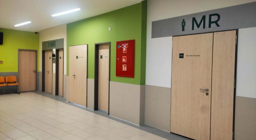 Így működik az ország egyik legújabb MR-készüléke - páciensek meséltek