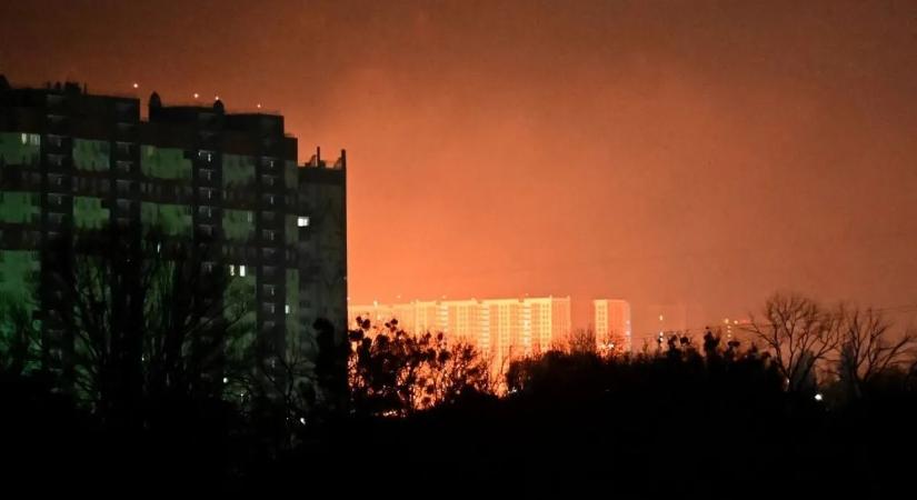 Egymás után csapódtak be a detonációk Ukrajna nagyvárosaiban