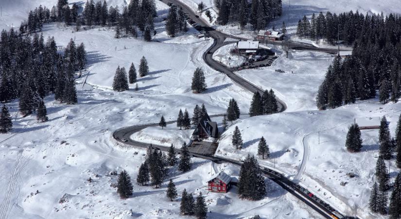 Hat napja nincs áram, sok helyen fűtés sem