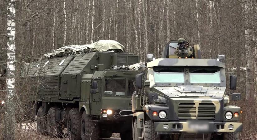 Hiperszonikus rakétával torolta meg a Putyin-rezidencia elleni állítólagos ukrán támadást Oroszország