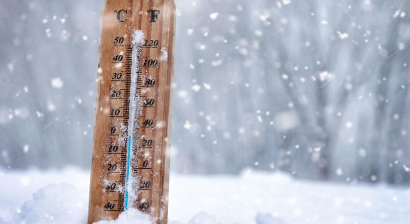 Vörösbe borult több vármegye, kritikus nap elé nézünk, órákon belül megbénulhat a közlekedés, rendkívüli riasztás lépett életbe