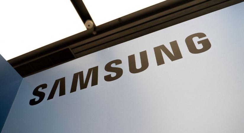 Ha drágának gondoltuk az IPhone-t, nézzük meg, milyen csúcstelefont dob piacra a Samsung