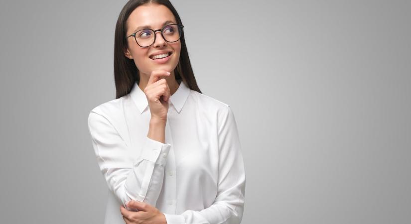 Az emberek hajlamosak jobbnak értékelni magukat: 51 kognitív torzítás, ami befolyásolja a döntéseinket