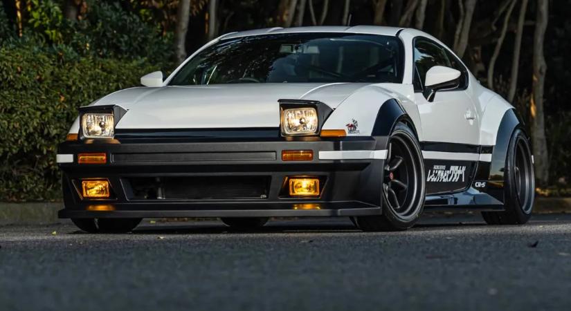 Bukólámpás tiszteletadás a legendának