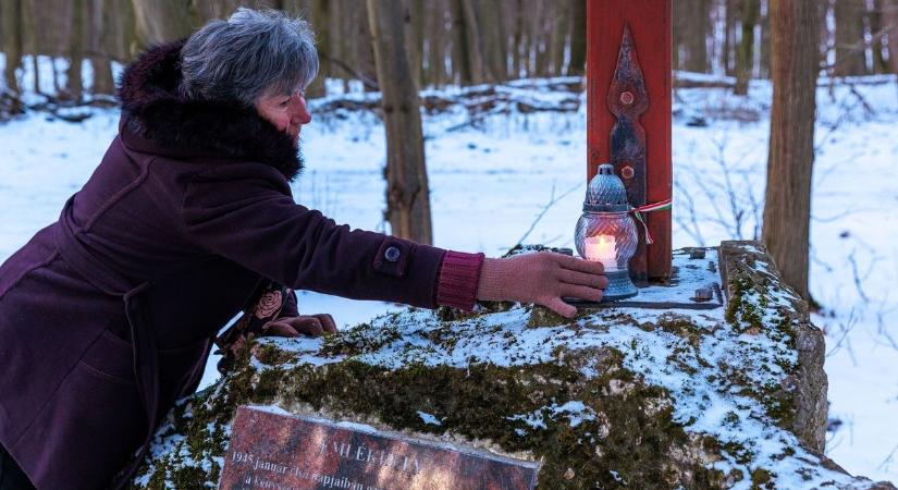 Tragikus január: sortűz áldozataira emlékeztek a Vértesben