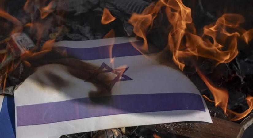 Migráns hátterű gyerekek támadtak meg egy zsidó kávézót Lipcsében