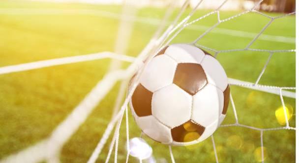 Informatika- és focikupa-versenyt hirdet az Eötvös