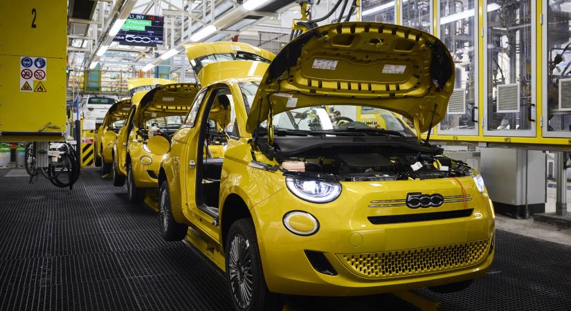 Évtizedek óta nem látott mélységben az olasz autógyártás