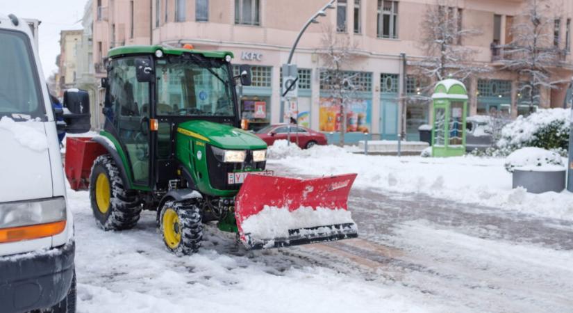 Már 12700 szakképzésben tanuló segített a hólapátolásban