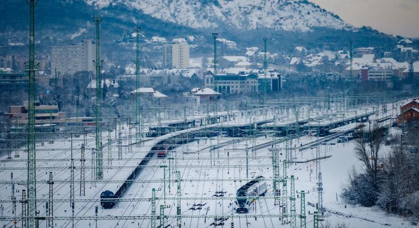 Küzd a hó és a fagy ellen a MÁV, a vezérigazgató rendkívüli intézkedéseket is bejelentett
