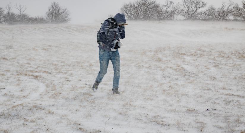 Figyelem, rendkívüli helyzet a Balatonnál: a polgármester megkongatta a vészharangot
