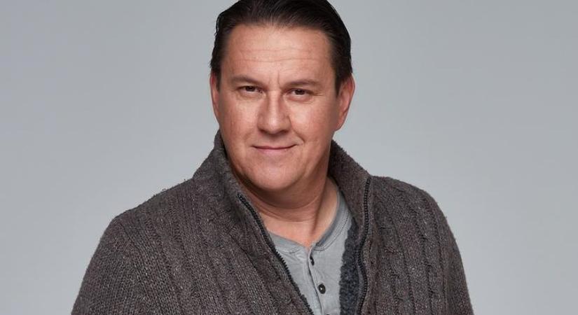 55 éves Hajdu Steve színész