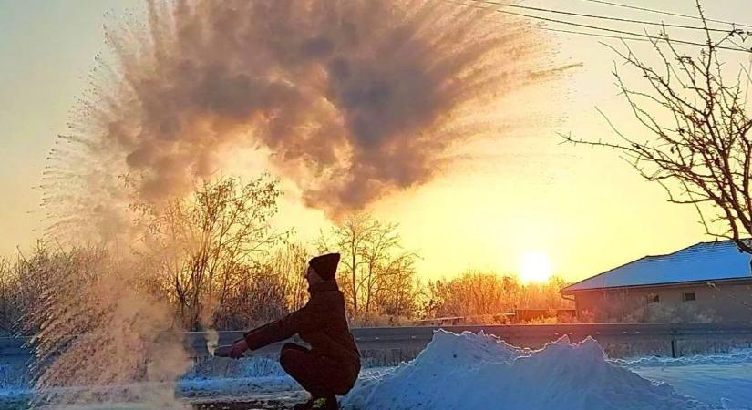 Mínusz 18 Celsius fok és egy fazék forró víz – videón a tiszafüredi lebegő jégfelhő