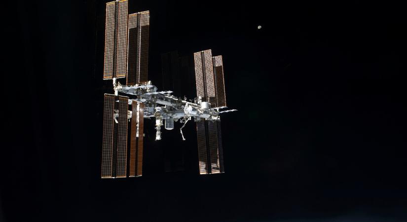 Az egyik űrhajós egészségi állapota miatt korábban tér vissza a Crew–11 legénysége a Nemzetközi Űrállomásról