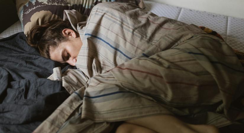 Nem vagy gyenge csak fáradt. 6 jel, hogy túl sokáig próbáltál erős maradni