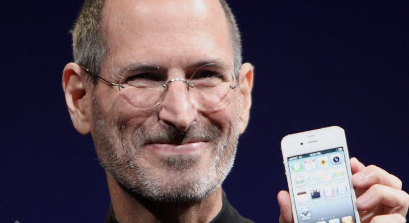 Az iPhone születése: Steve Jobs bemutatója, amely új korszakot nyitott