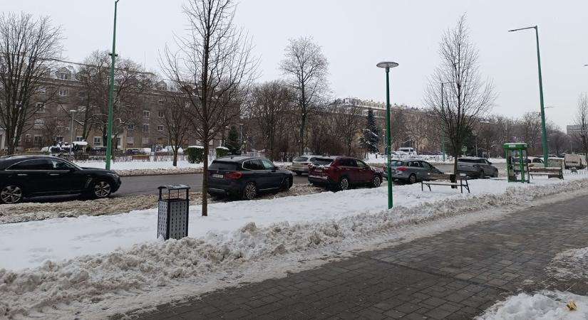 Ismét havazik! Videón mutatjuk mit hoz még az időjárás
