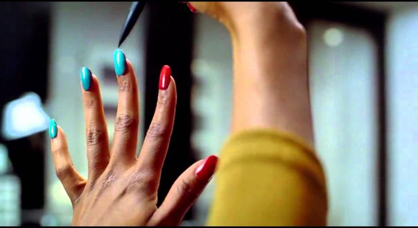 Amire 35 éve várnak a Schwarzenegger-rajongók: itt az okos műköröm