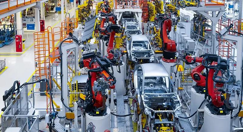 Kína elárasztja e-autókkal a világot