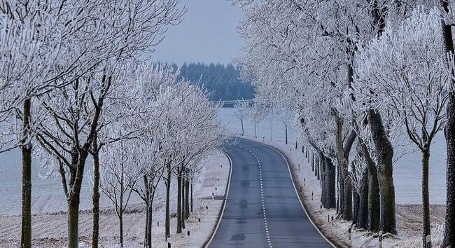 Súlykorlátozást vezetnek be a tehergépjárművekre pénteken 11 órától több autópályán