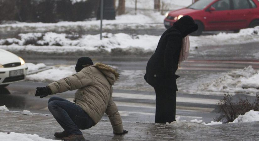 Ónos eső, köd, és extrém hideg