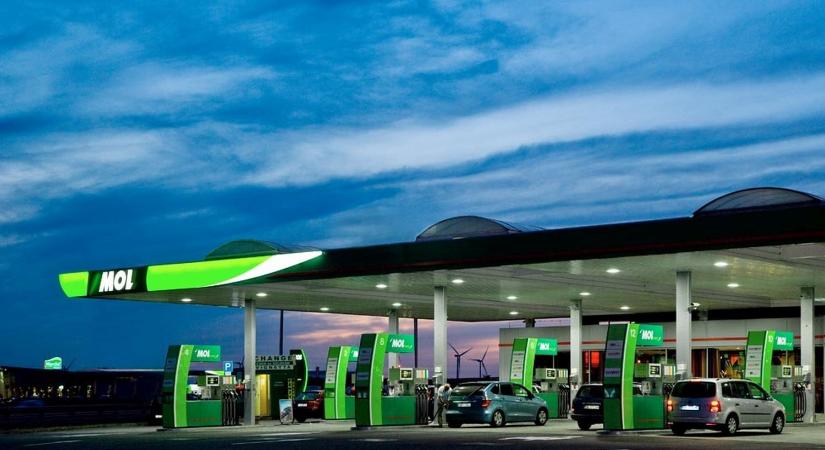 Rendkívüli hóhelyzet: megszólalt a Mol Magyarország üzemanyagellátásáról