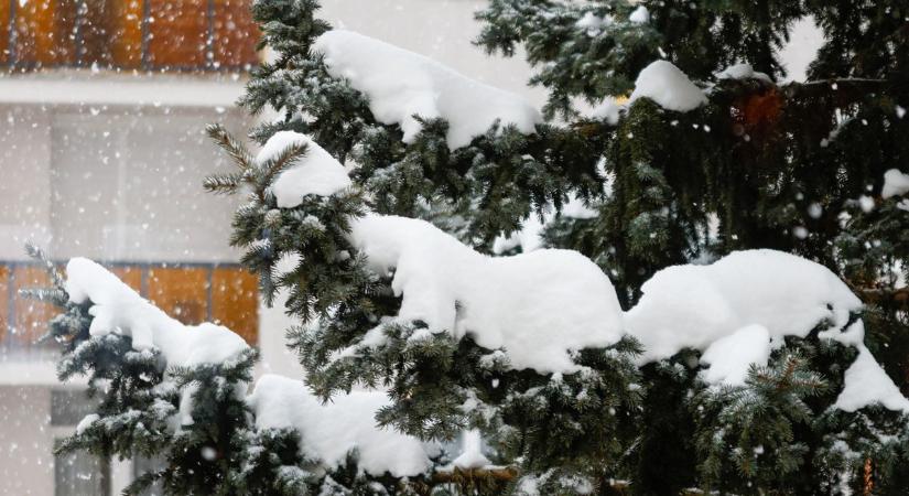 Különleges halmazállapotú csapadék érkezett a zalai városba (galéria, videó)