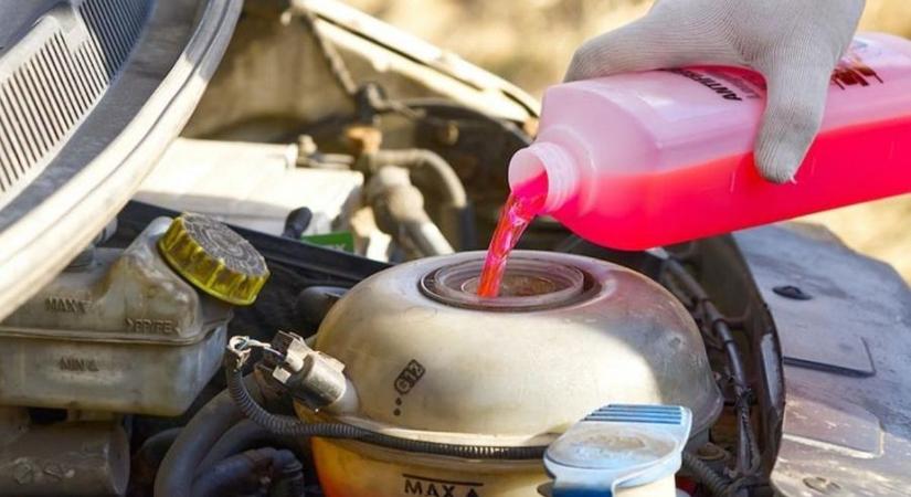 Ugye nem felejtette el beméretni a fagyállót? Az egész motor tropára mehet ebben a hidegben!