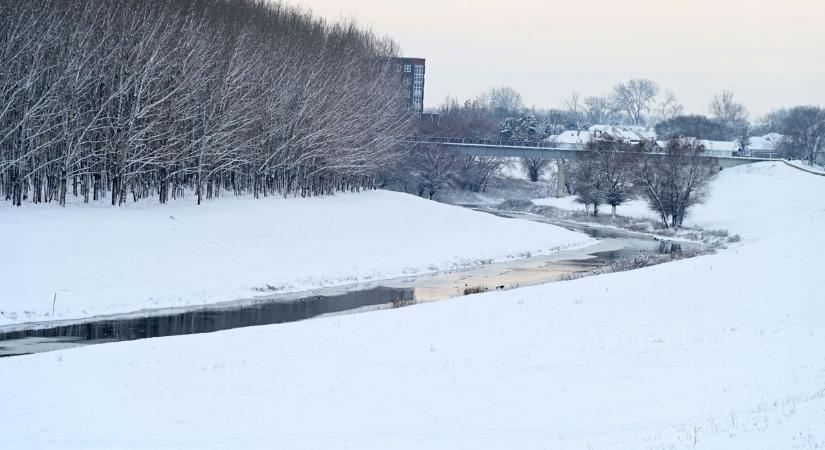 Havazás és extrém hideg várható ma a Jászkunságban!