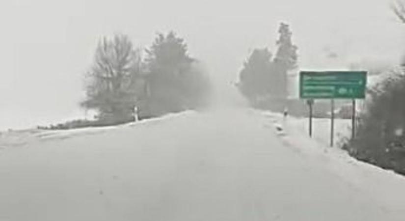 Durva: így szakadt a fagyott eső, ónos eső keveréke az Őrségben - videó