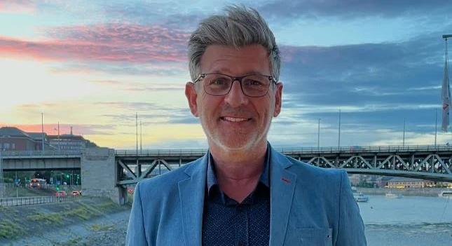 Meg akarják nyúzni Kárász Róbertet a Vidnyánszky-interjú miatt