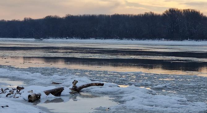 Zajlik a jég a Dunán