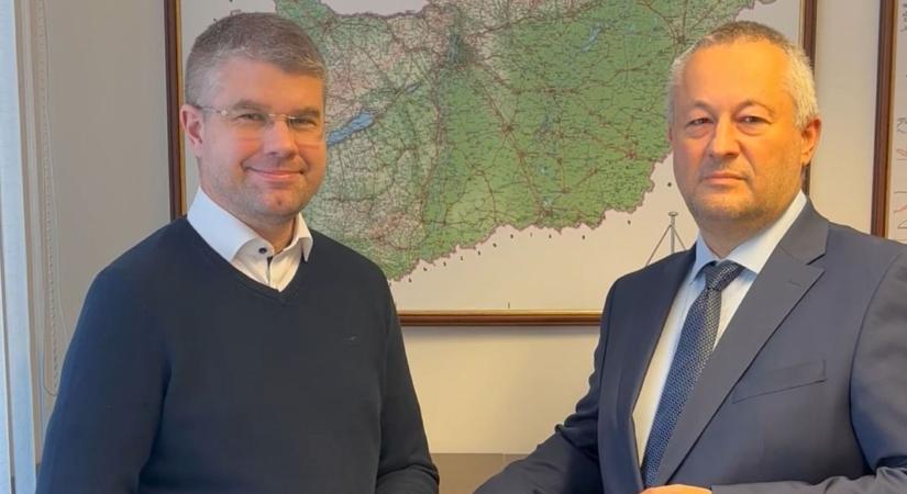 Ágh Péter: Bük tovább épül