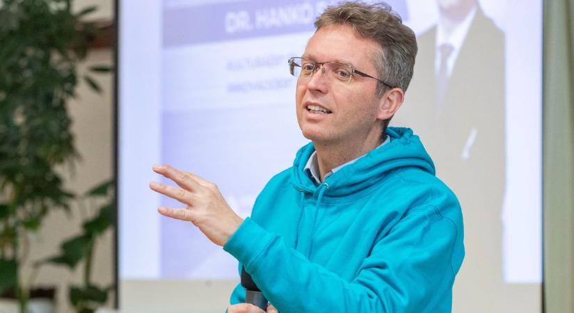 Hankó Balázs: Székesfehérvár élen jár a szakképzésben és az önkéntes munkában (galéria)