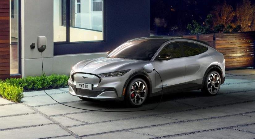 Jóautók.hu: tavaly 128 155 használt autó érkezett külföldről