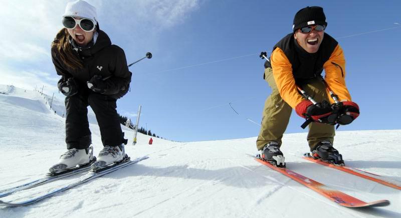 Ha tél és hó, akkor síelés!