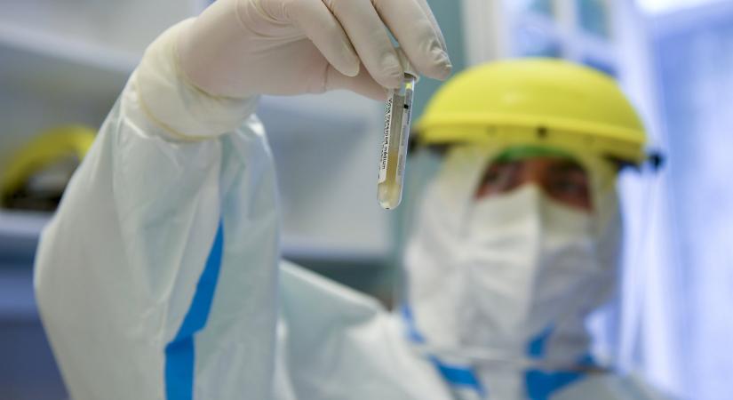 Bedurrant a vírusszezon, egyre többeknek vannak komoly tünetei – a fül-orr-gégész válaszol