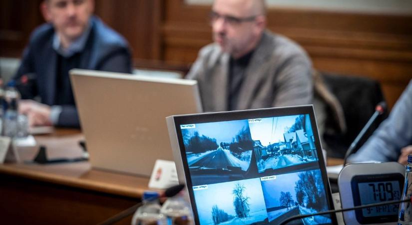 Az operatív törzs figyelmeztet: ónos eső és extrém hideg bénítja az utakat