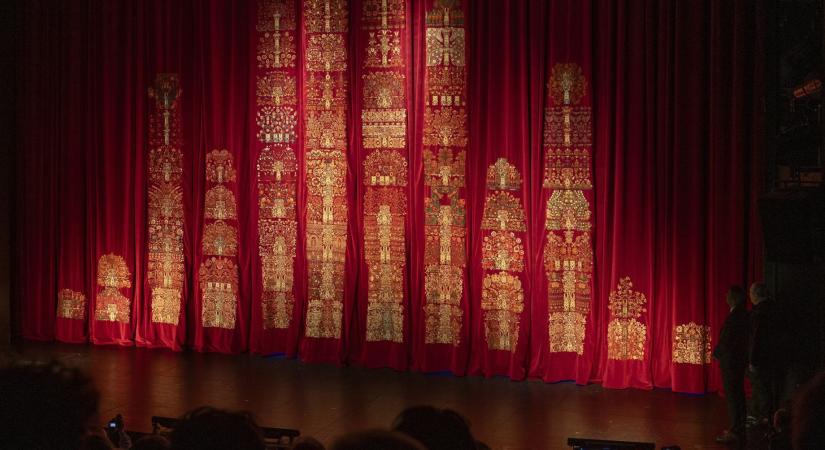 Titkos botrány a Nemzeti Színházban: mi van a haldokló királlyal?