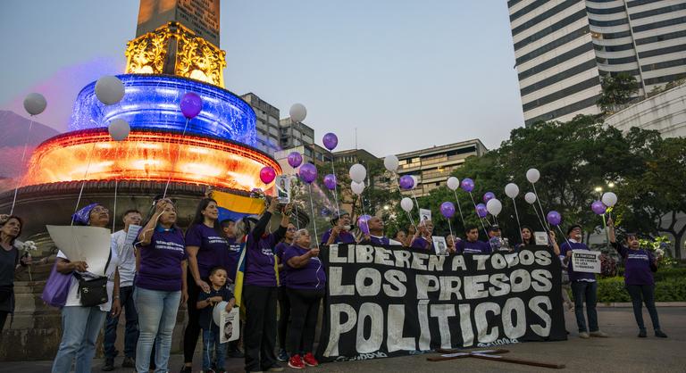 Szabadon engedték a magyar politikai fogvatartott egyik társát Venezuelában