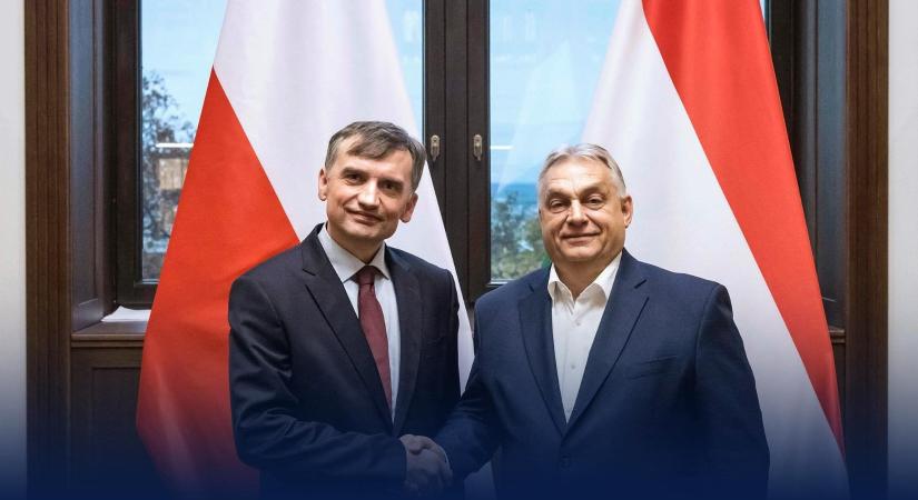 Titokban további lengyel állampolgárok kaptak menedékjogot Magyarországon