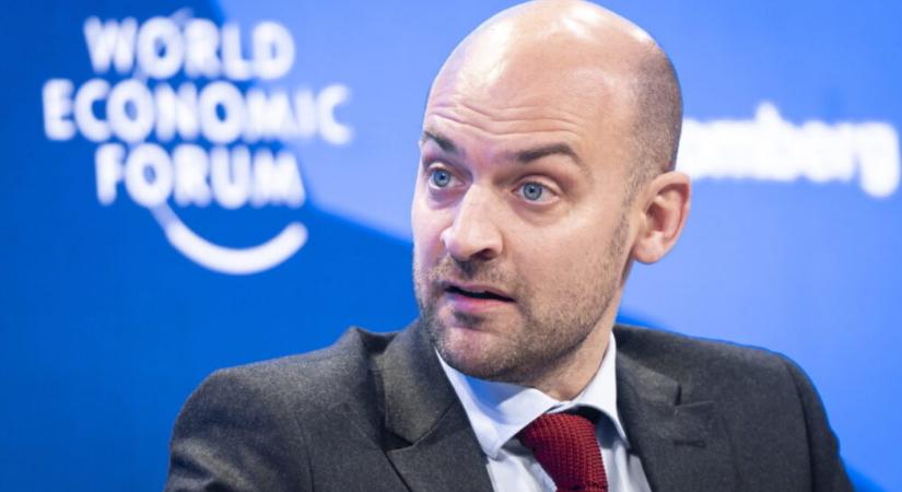 Hisztizik a francia külügyminiszter: nem tetszik neki Trump viselkedése