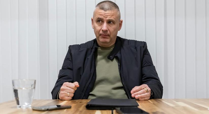 Vádat emelhetnek Ruszin-Szendi Romulusz ellen a lökdösődős ügyben