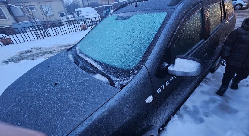 Jégpáncél alá került Dél-Somogy, kritikus a helyzet Barcson és a határnál