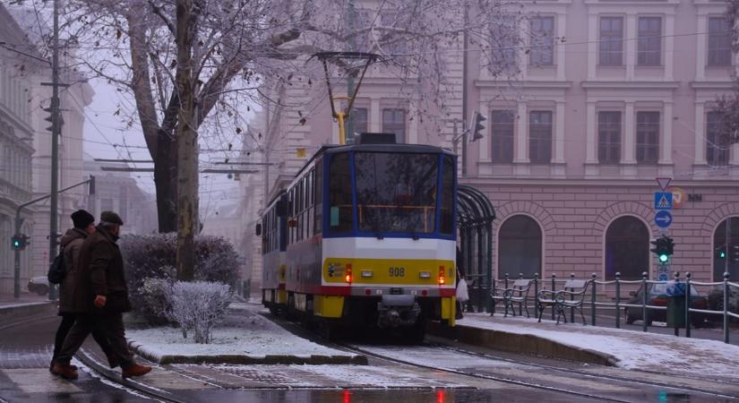 Pótlóbuszok közlekednek, késésekre kell számítani ezen a szegedi vonalon