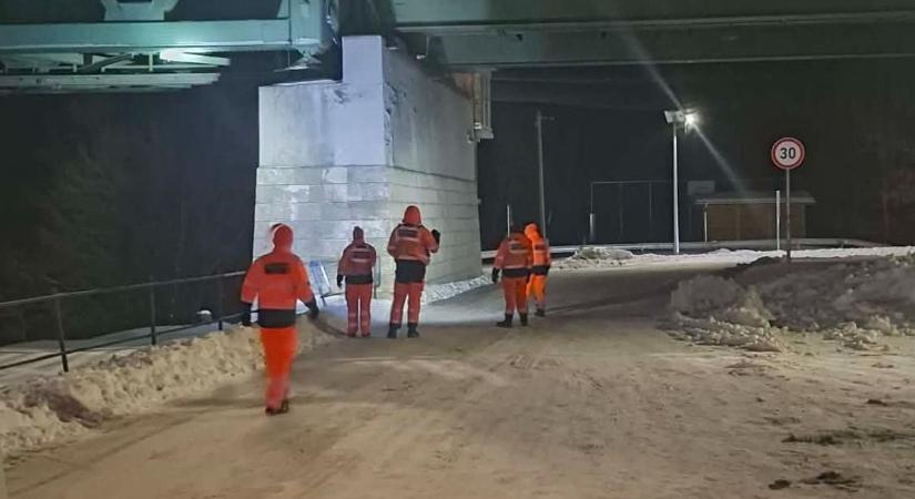 Egyre drámaibb a helyzet, a keresőkutyák elvesztették az eltűnt férfi nyomát