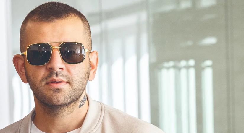 A paneltől a reflektorfényig: hatalmas sikereket ért el 29 éves korára a magyar rapsztár, G.w.M